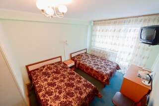 Гостиница Моряк Владивосток Стандартный двухместный номер с 2 отдельными кроватями-8
