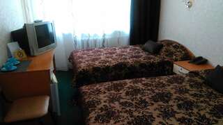 Гостиница Моряк Владивосток Односпальная кровать в номере с 2 отдельными кроватями-1